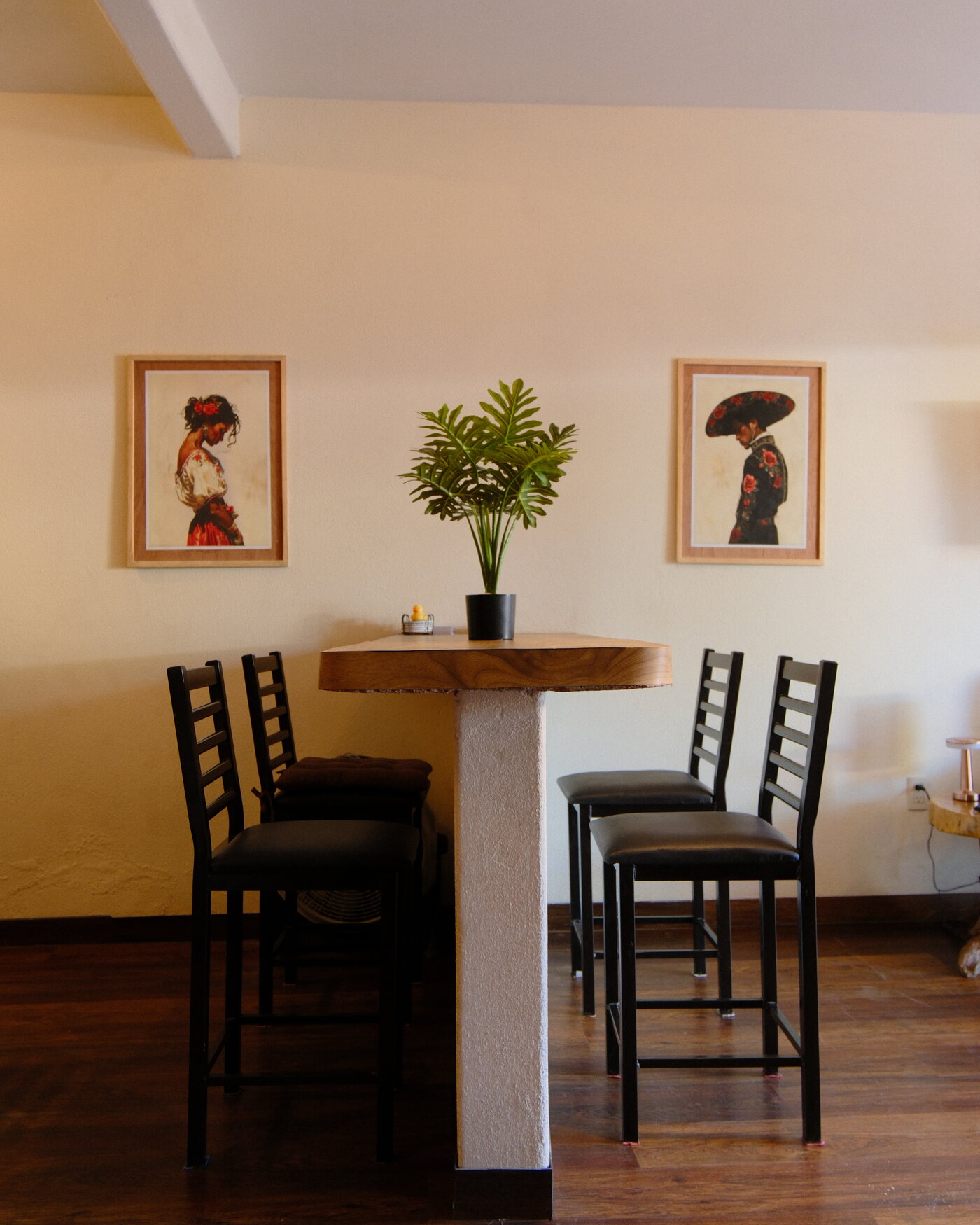 Casa Mia — hogar de dos recámaras con terraza junto a la alberca
